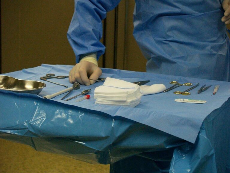 Cardiac Surgeon Salary A Detailed Guide in 2025